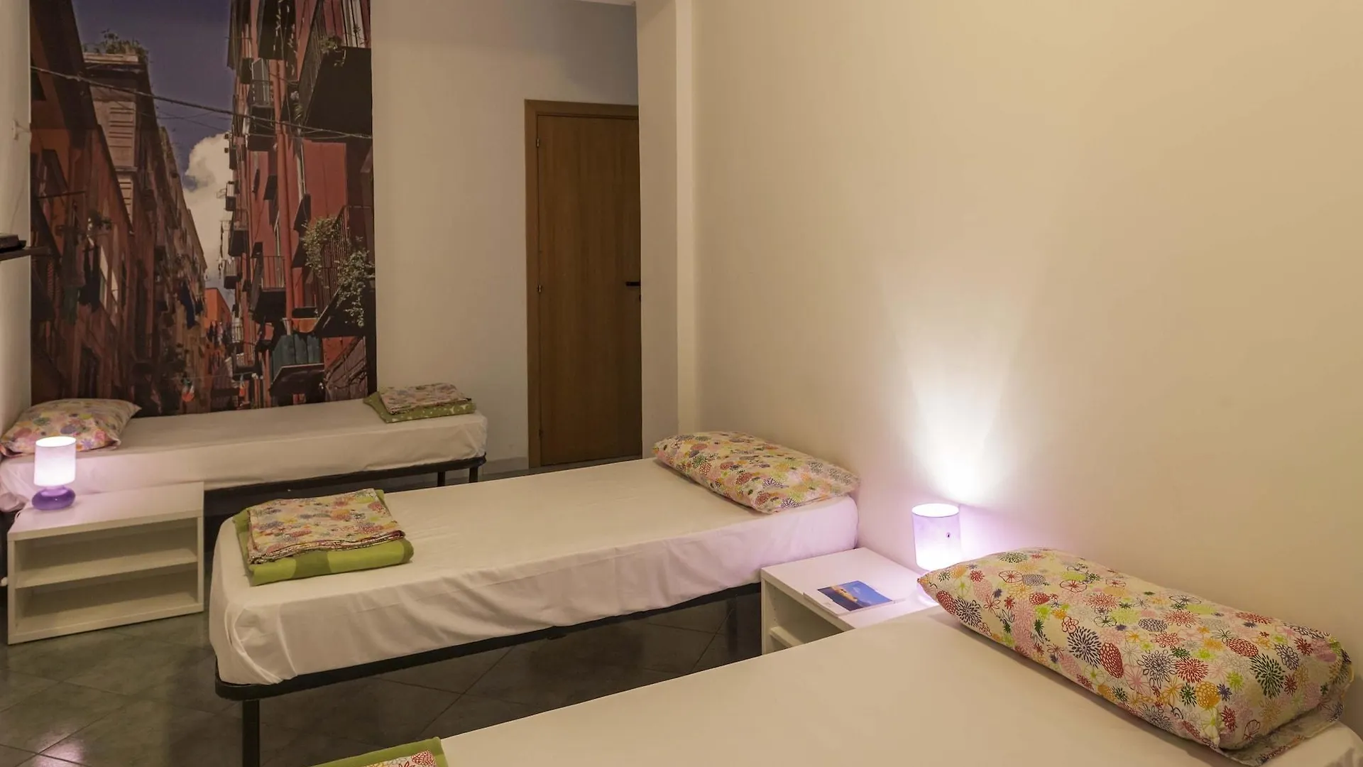 Hostel Of The Sun Naples Italy