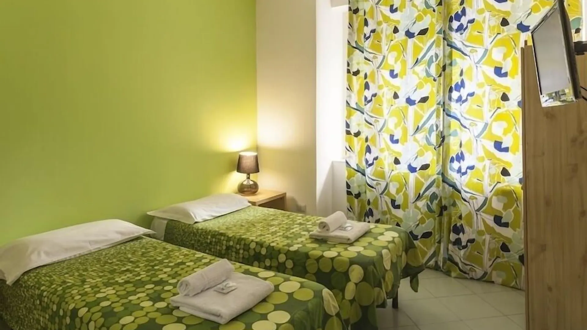 Hostel Of The Sun Naples