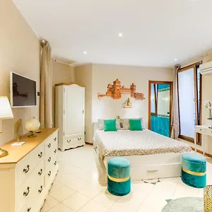 https://a-due-passi-dal-castello.emilia-romagnahotels.net