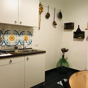 Apartment A Casa Di Claudia, Naples